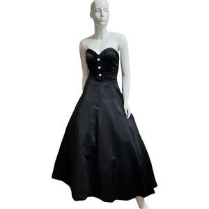 Dreamy Mid-Century Black Sweetheart Rhinestone Fit & Flare Satin Midi Ball Gown